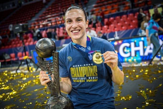 Galatasaray arka arka transferleri açıkladı 7